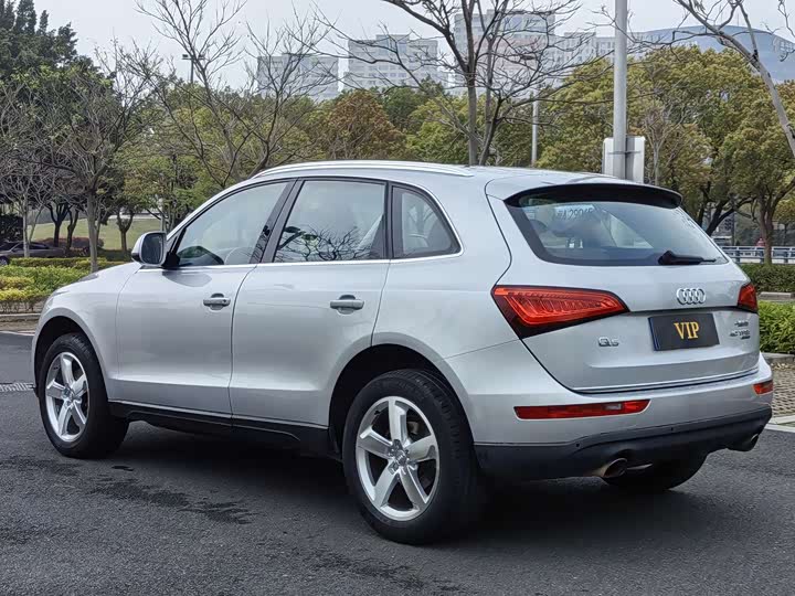Audi Q5 2017 Plus 40 TFSI — фото 6
