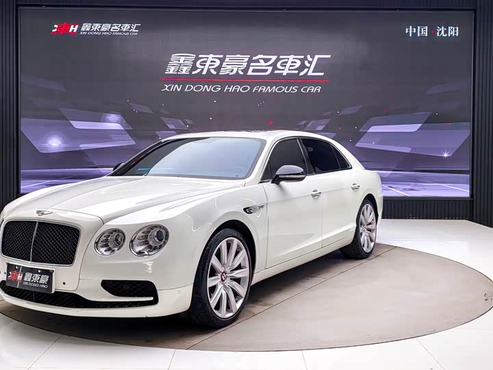 Bentley Flying Spur — фото 1