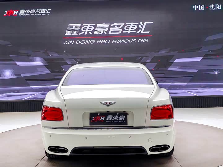 Bentley Flying Spur — фото 7