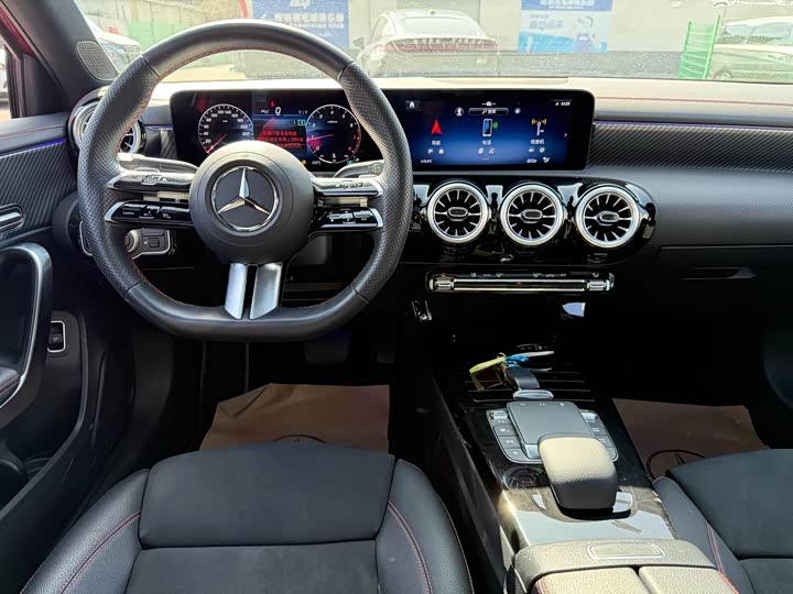 Mercedes-Benz A-Class 2024 A 200 L — фото 6