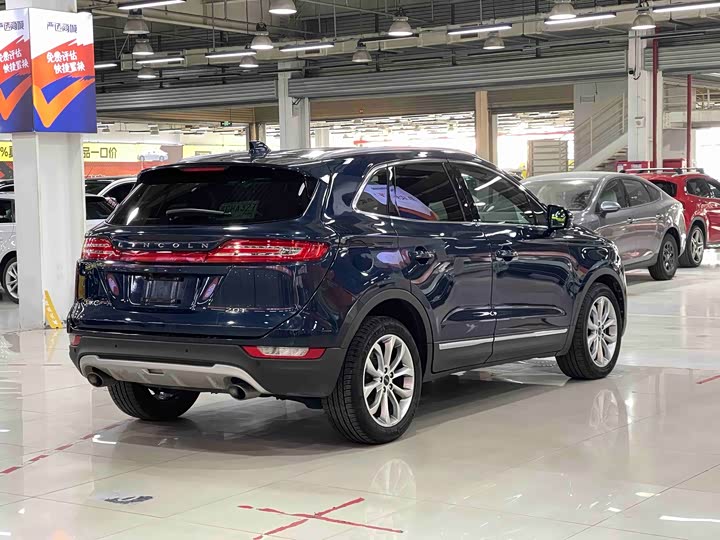 Lincoln MKC 2017 2.0 T 2 WD — фото 6