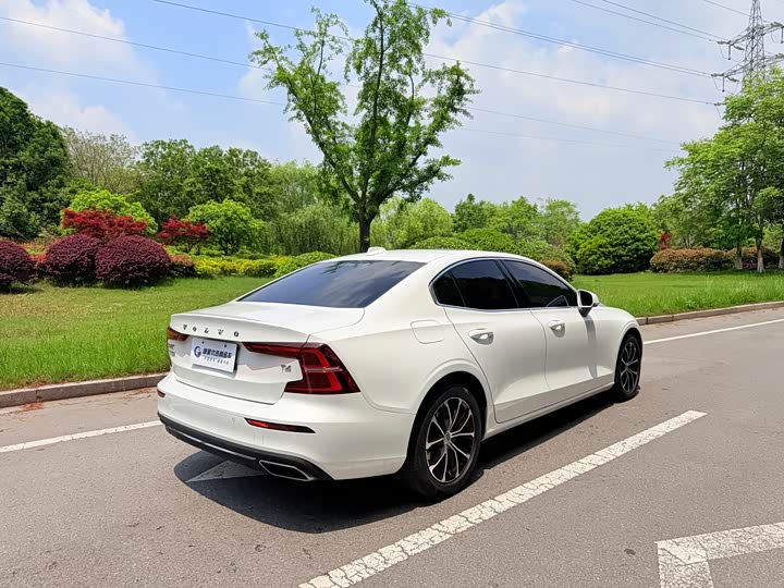 Volvo S60 2020 T 4 — фото 5