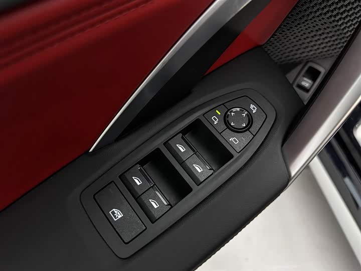 BMW X1 2023 x Drive 25 Li M — фото 24