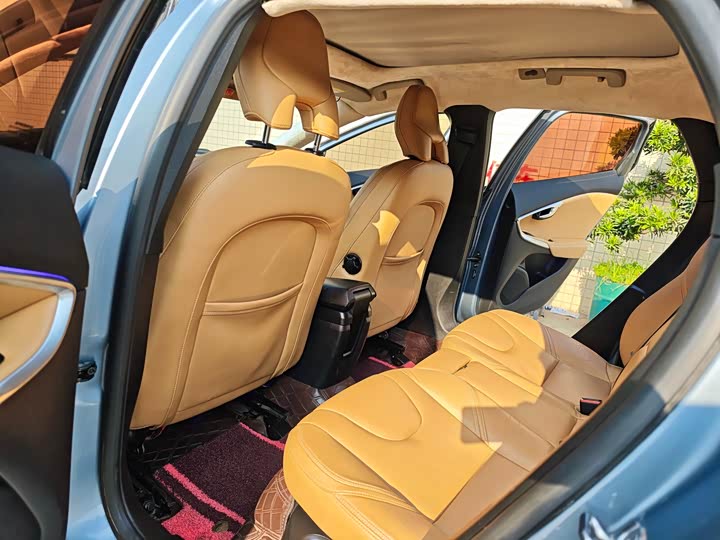 Volvo V40 2017 T 3 — фото 11
