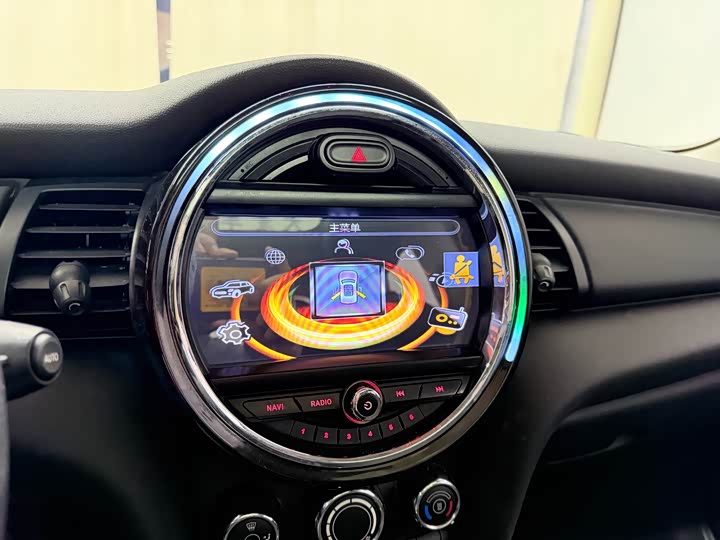 MINI Hatch — фото 12