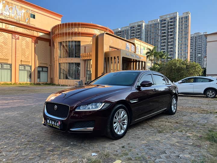 Jaguar XFL 2017 XFL 2.0 T 240 PS — фото 3