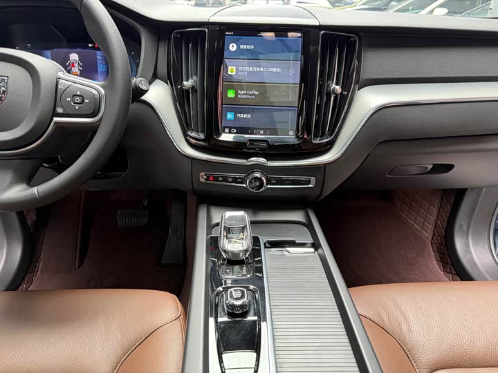 Volvo XC60 2022 B 5 4 WD — фото 15