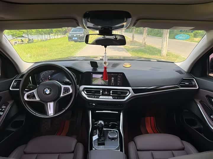 BMW 3 Series 320Li M спортпакет — фото 6