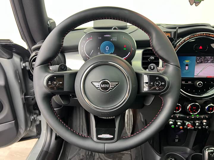 MINI Hatch — фото 11