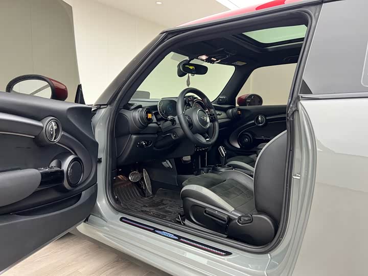 MINI Hatch — фото 17
