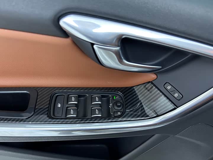 Volvo S60 2018 S 60 L T 3 — фото 12