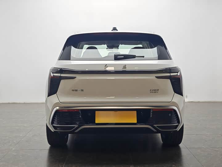 Hongqi HS3 PHEV 2024 115km — фото 6