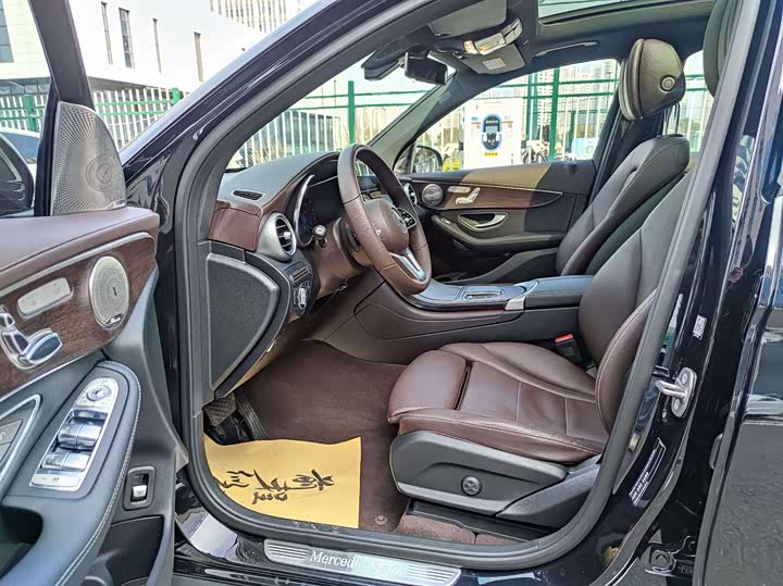 Mercedes-Benz GLC 2022 GLC 260 L 4 MATIC — фото 9