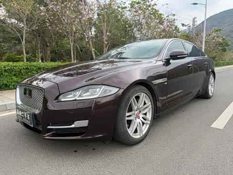 Jaguar XJ 2018 XJL 3.0 SC 2 WD — фото 19