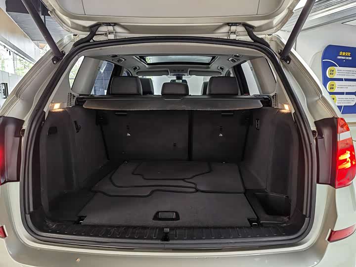 BMW X3 2016 s Drive 20i — фото 16
