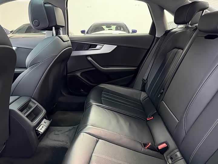 Audi A4L 40 TFSI стиль-динамик — фото 8