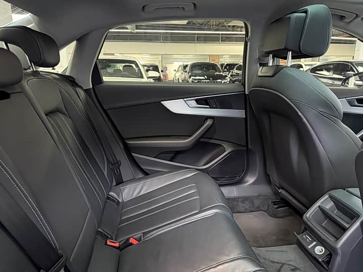 Audi A4L 40 TFSI стиль-динамик — фото 10
