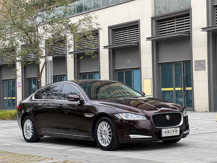 Jaguar XFL 2018 XFL 2.0 T 200 PS — фото 2