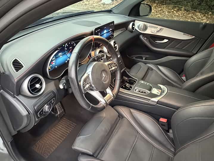 Mercedes-Benz GLC 2022 AMG GLC 43 4 MATIC SUV — фото 9