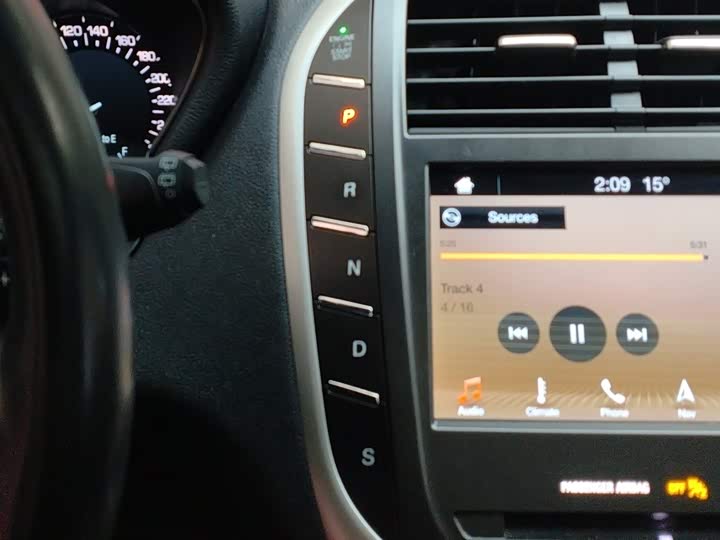 Lincoln MKC 2019 2.0 T 2 WD VI — фото 11