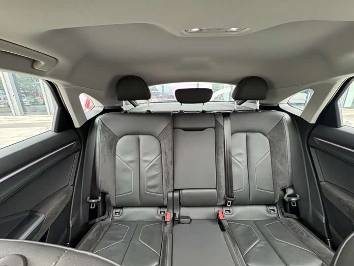 Audi Q3 Sportback 2020 40 TFSI — фото 24