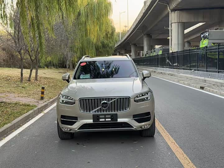 Volvo XC90 2017 T 6 5 — фото 2