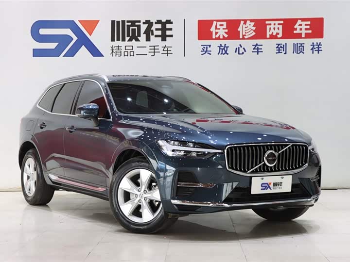 Volvo XC60 2022 B 5 4 WD — фото 3
