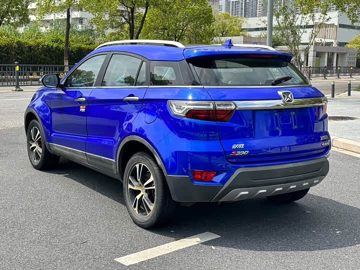 JMC Yusheng S330 2017 1.5 L GTDi AT 2 WD — фото 8