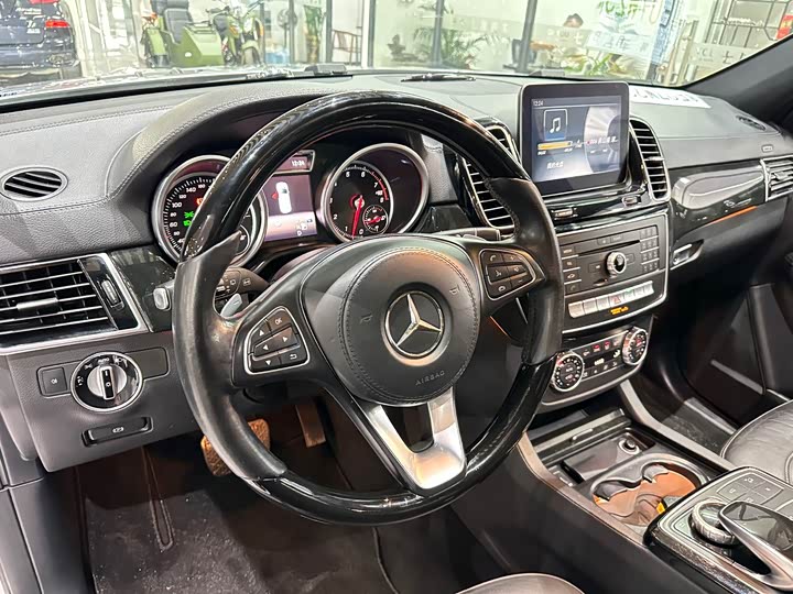 Mercedes-Benz GLS 2018 GLS 450 — фото 11