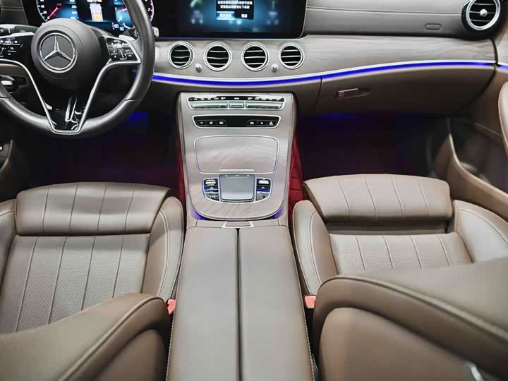 Mercedes-Benz E-Class 2022 E 260 L — фото 29