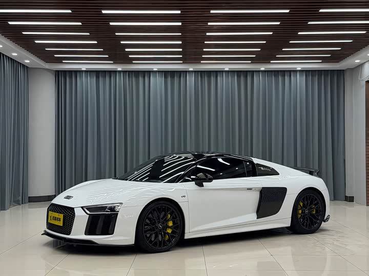 Audi R8 2016 V 10 Coupe Performance — фото 1