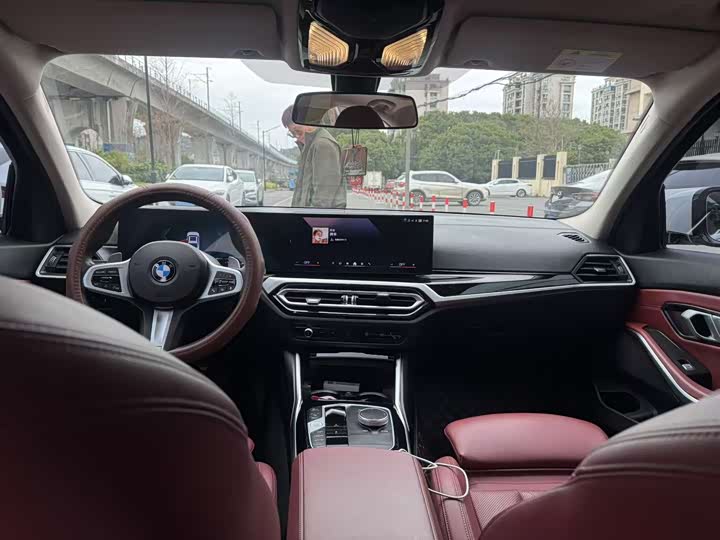 BMW 3 Series 320Li M спортпакет — фото 4