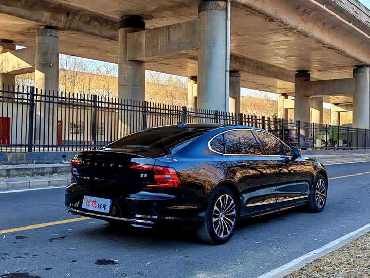 Volvo S90 2023 B 5 — фото 17