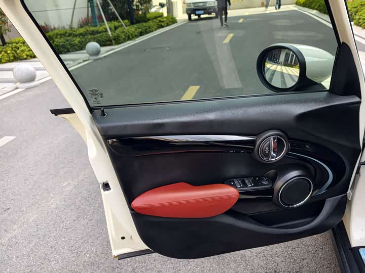 MINI Hatch — фото 10