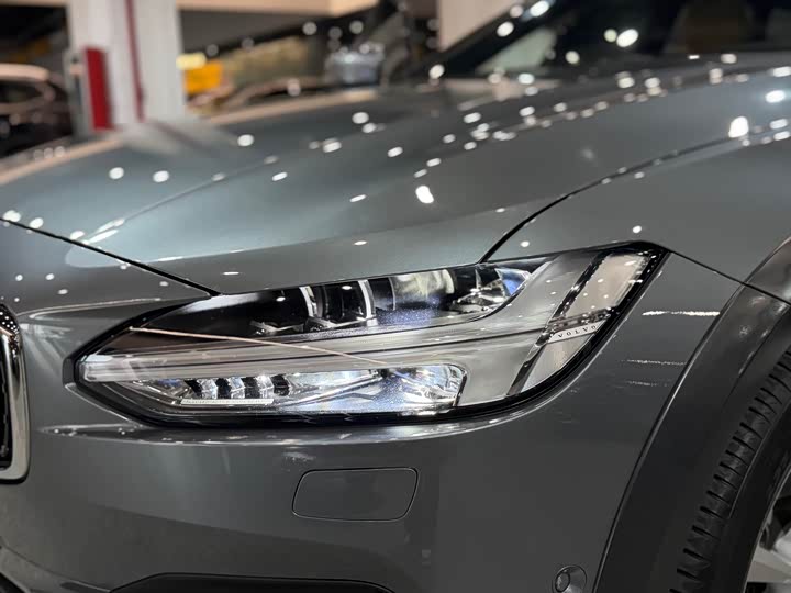 Volvo V90 2017 Cross Country T 5 AWD — фото 23