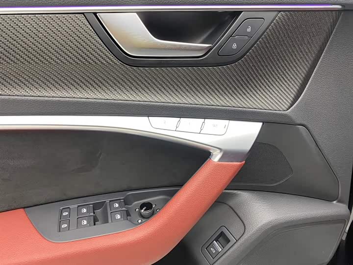 Audi A7L 2023 45 TFSI quattro S-line — фото 27