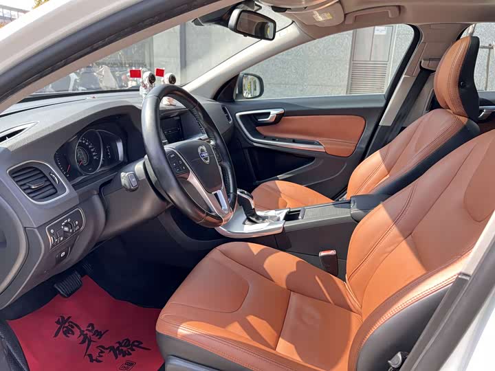 Volvo S60 2015 S 60 L 2.0 T — фото 12