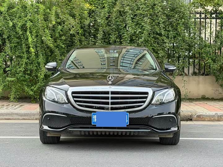 Mercedes-Benz E-Class 2020 E 300 L Luxury — фото 2