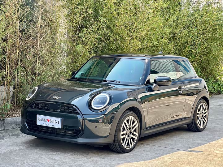 MINI Hatch — фото 1