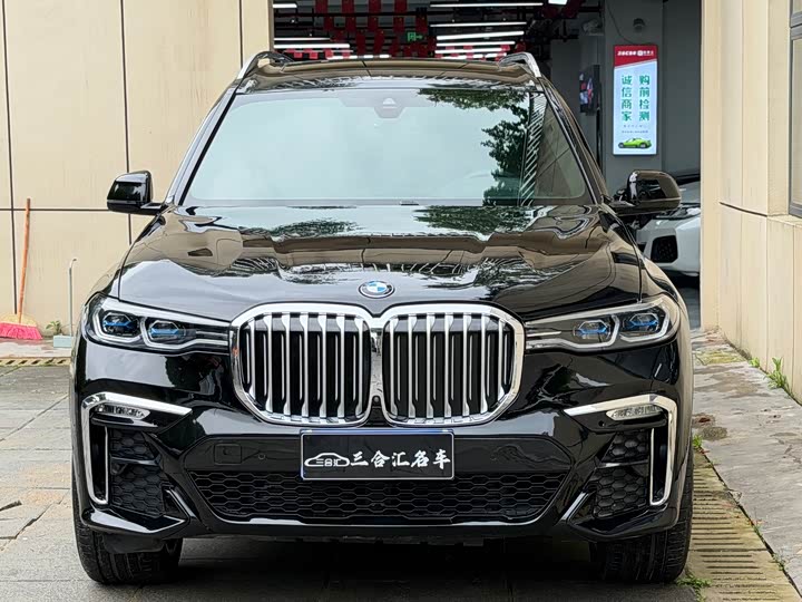 BMW X7 2020 x Drive 40i M — фото 2
