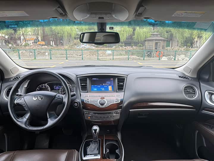 Infiniti QX60 2016 2.5 S/C Hybrid 2 WD V — фото 9