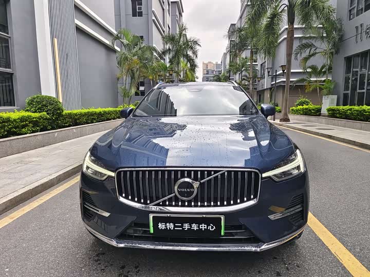 Volvo XC60 Hybrid 2023 T 8 PHEV 4 WD — фото 2