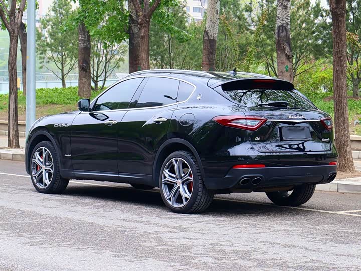 Maserati Levante 2016 3.0 T Standard — фото 7