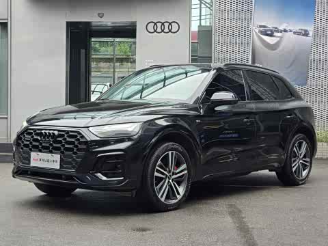 Audi Q5L 2022 40 T — фото 24