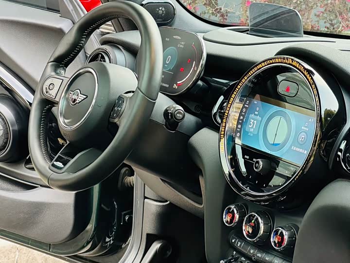 MINI Hatch — фото 12