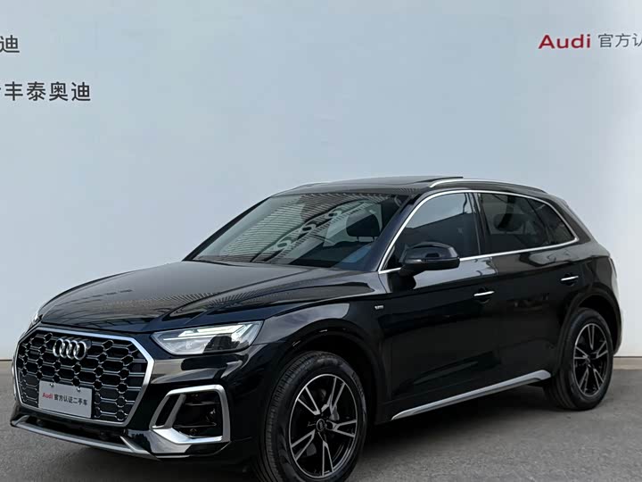 Audi Q5L 2025 40 TFSI — фото 1