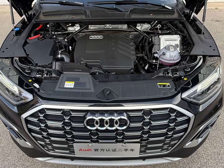 Audi Q5L 2025 40 TFSI — фото 10
