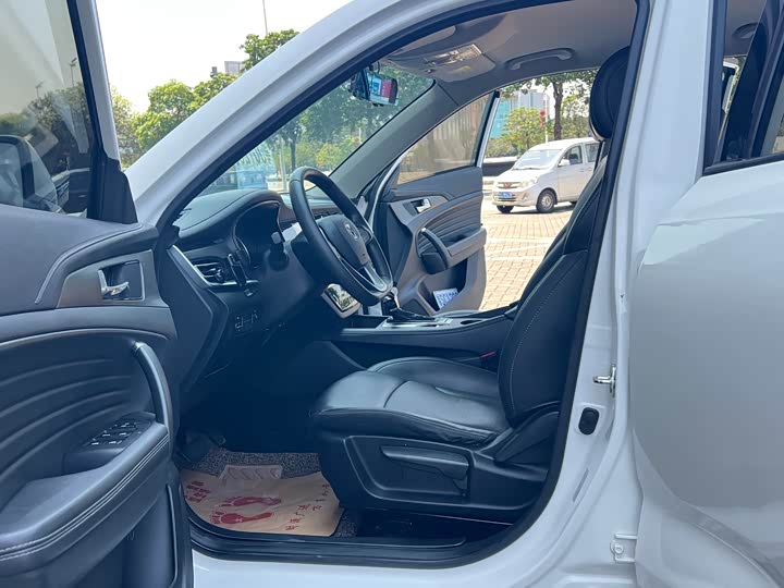 Changan CS35 PLUS 2021 1.6 L CVT — фото 10