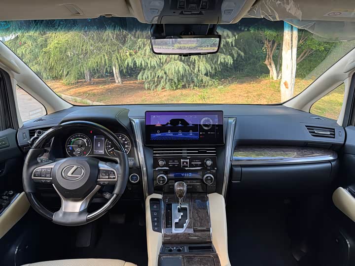Toyota Vellfire — фото 7
