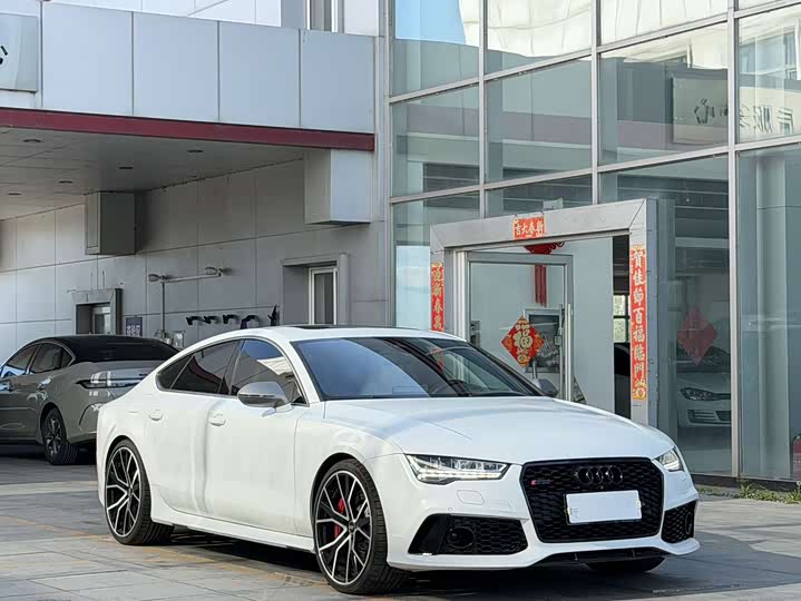 Audi RS7 2016 RS 7 4.0 T Sportback performance — фото 3